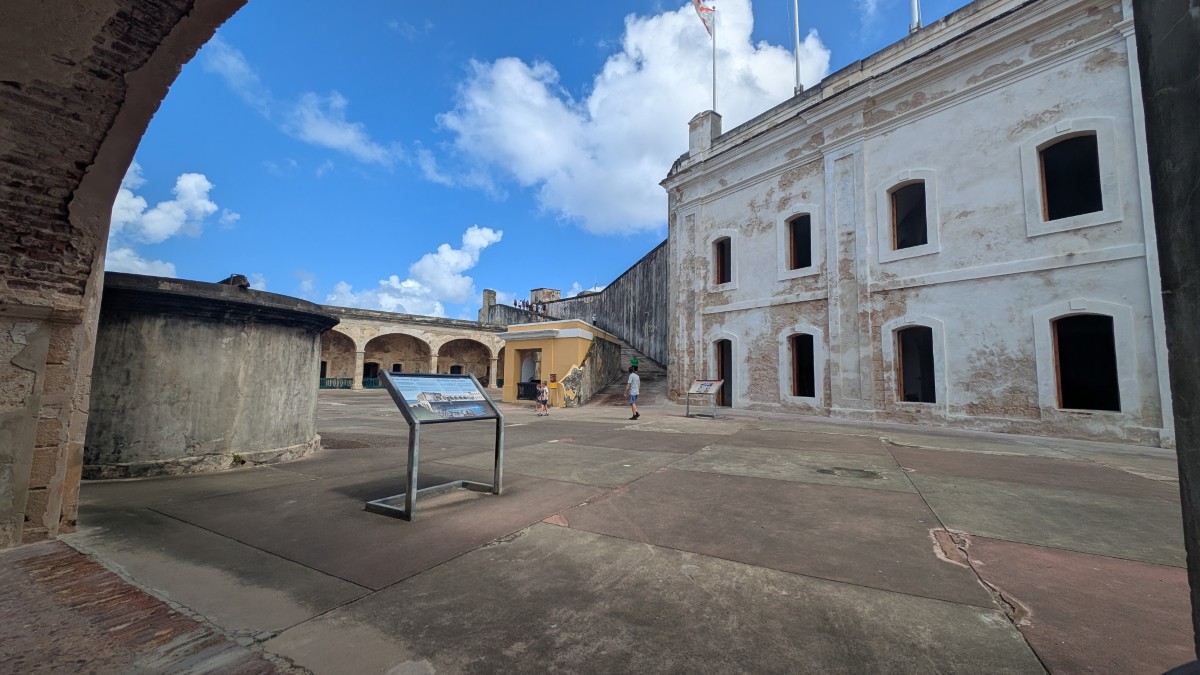 PXL_20251130_153410025