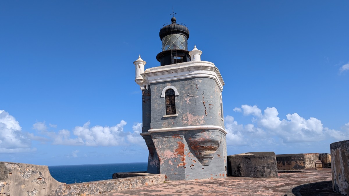 PXL_20251130_171620471