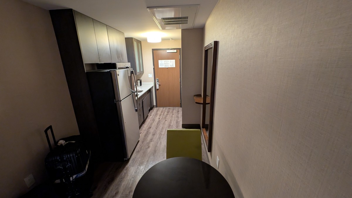 PXL_20251203_003735910