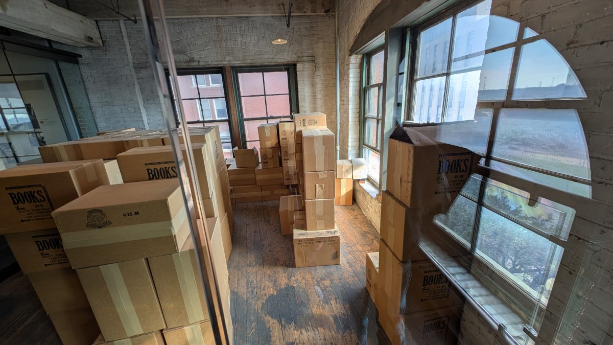 PXL_20251203_201927143