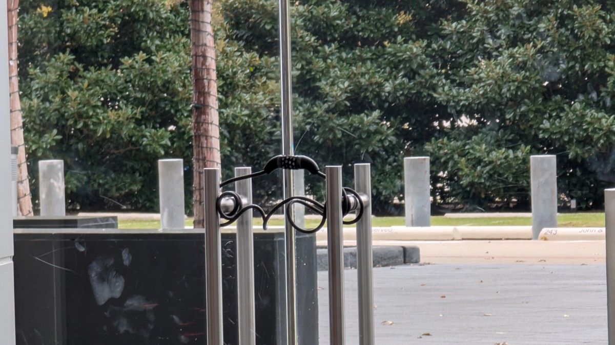 PXL_20251204_170942373