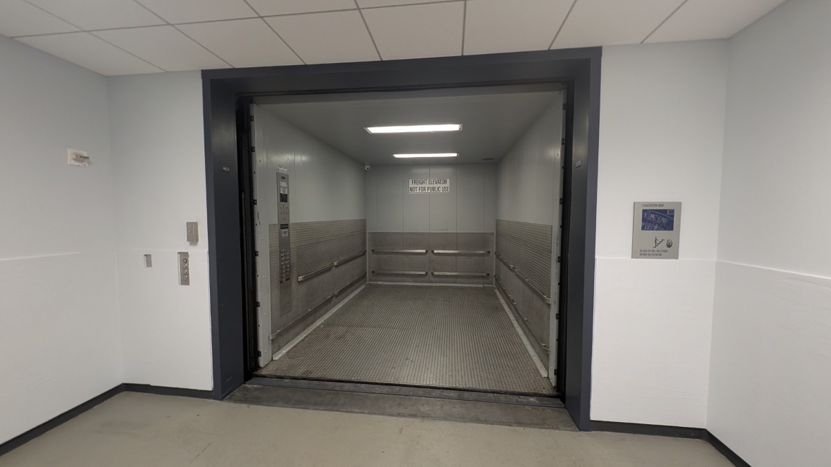 PXL_20251204_171621461