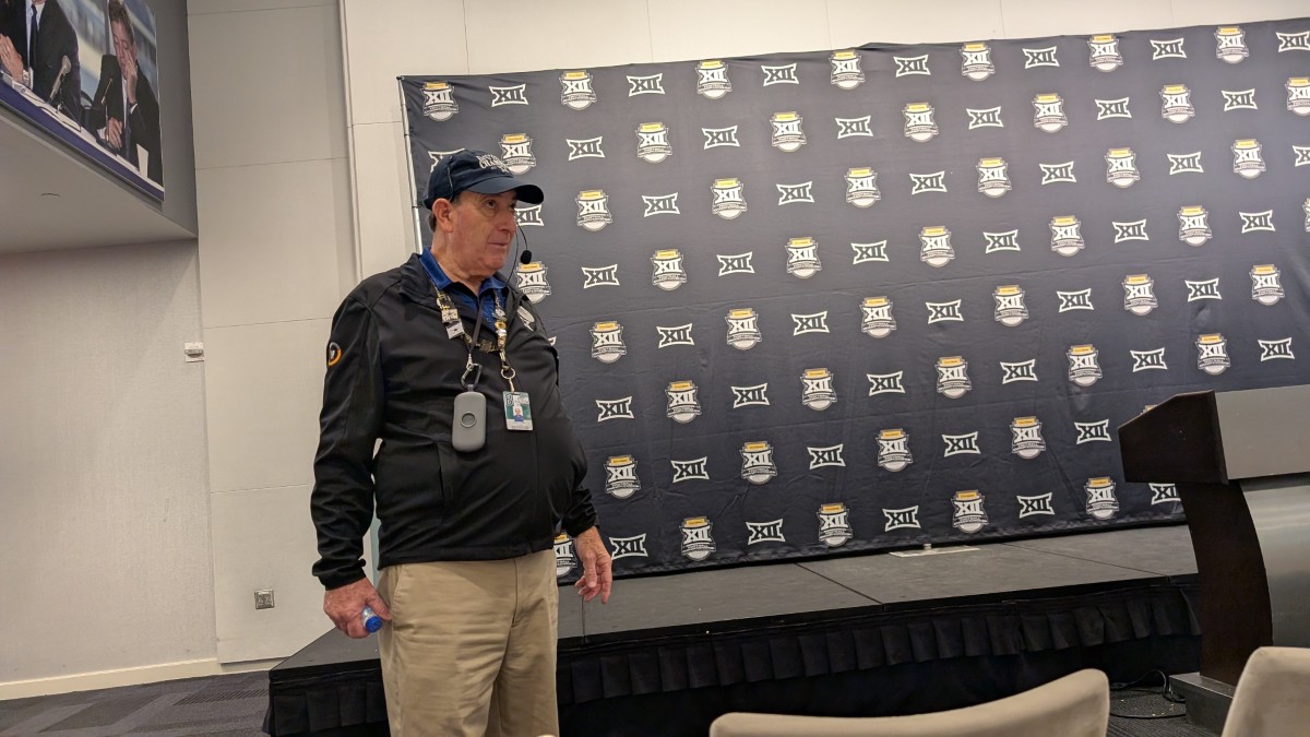 PXL_20251204_181129384