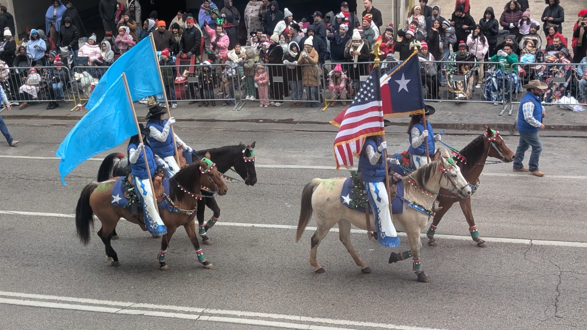 PXL_20251206_160206300