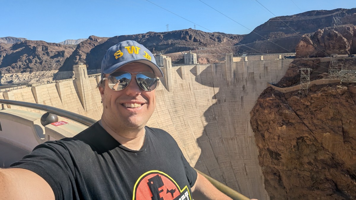 PXL_20251208_191328356