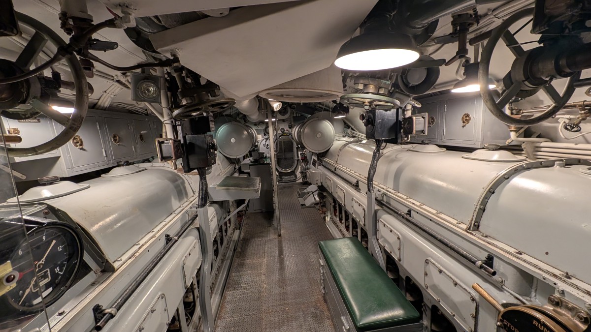 PXL_20251210_205806170