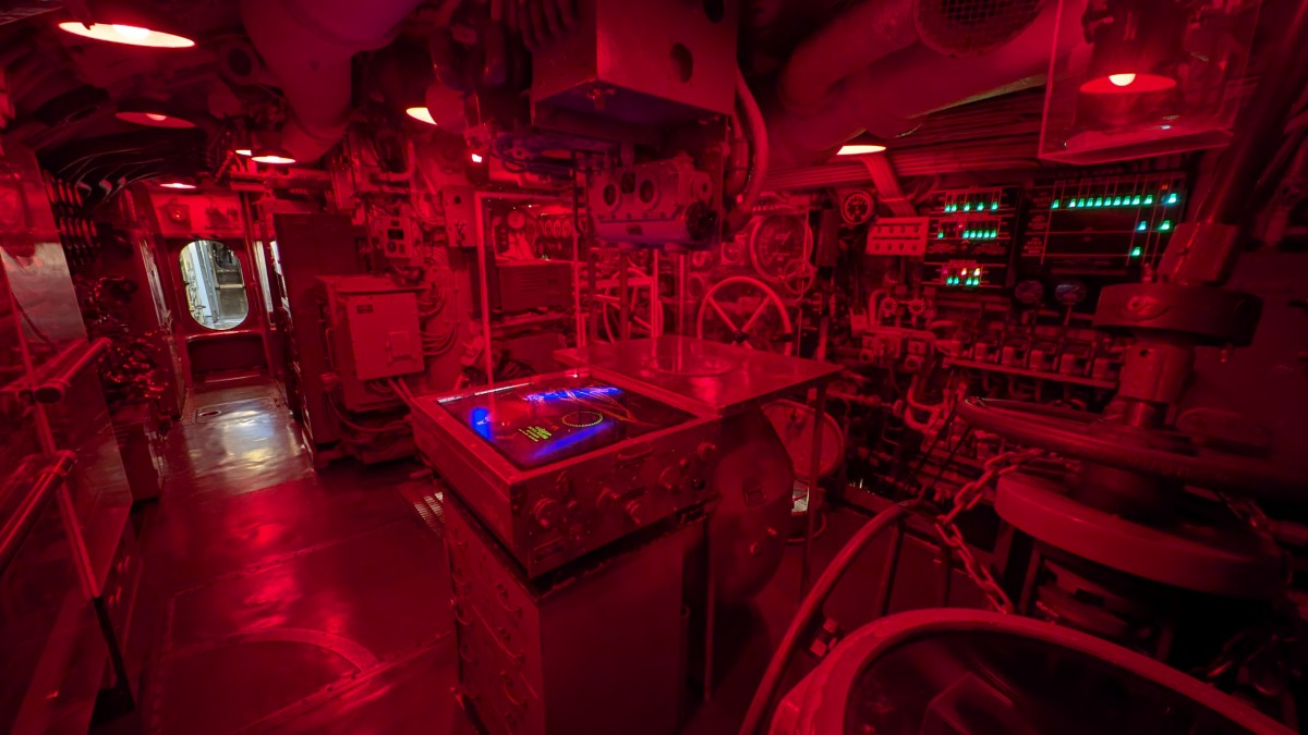 PXL_20251210_210743962