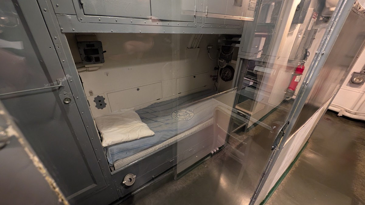 PXL_20251210_211149698