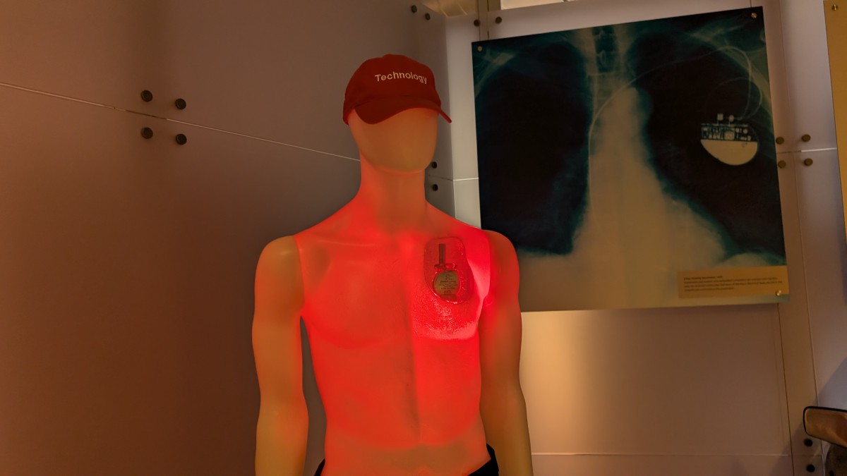 PXL_20251211_183818930