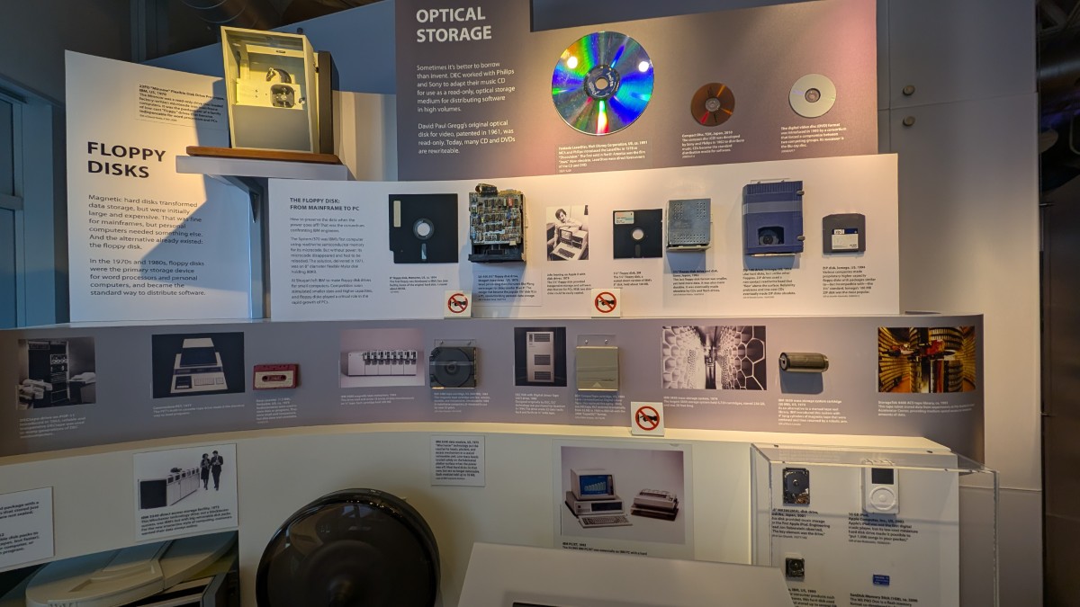 PXL_20251211_184256651